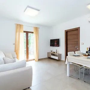 Gioia Poreč